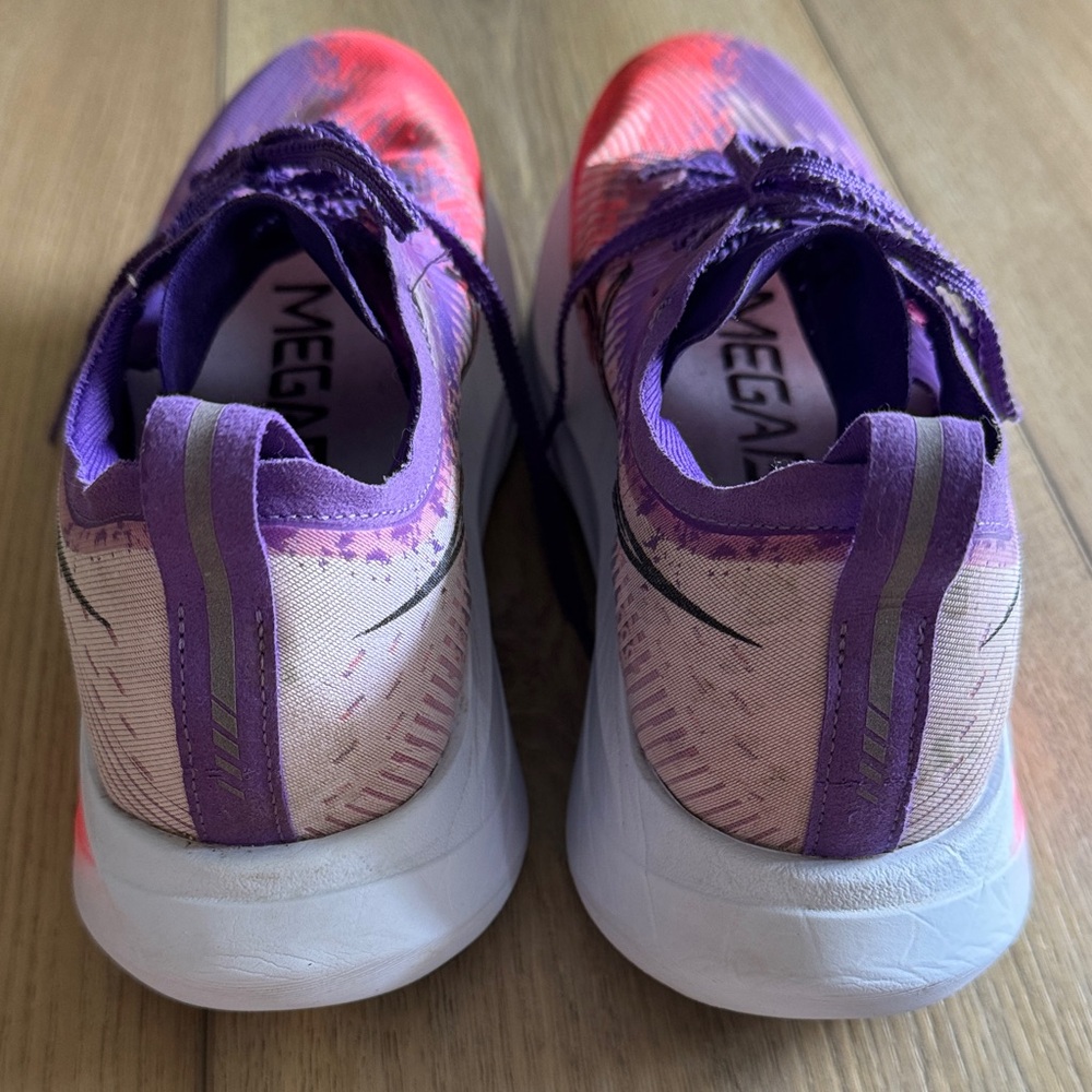 ASICS Megablast - Picture 2 of 5